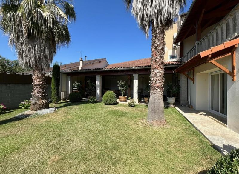 Maison de ville - 185 m² - 5 pièces