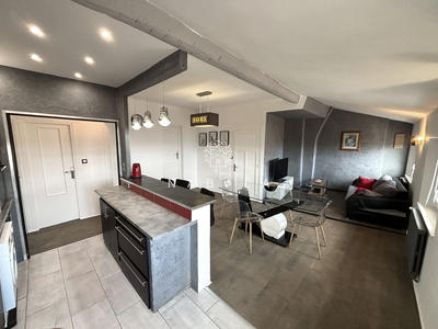 Appartement - 76 m² - 4 pièces