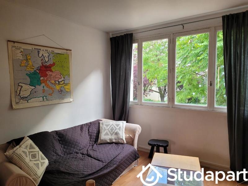 Chambre - 9 m² - 1 pièce