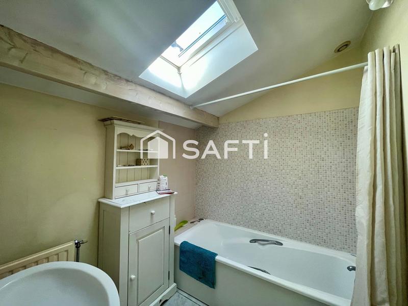 Maison - 195 m² - 8 pièces