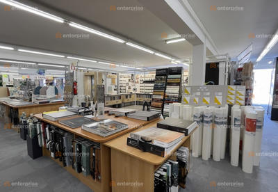 Local commercial - 2 500 m²