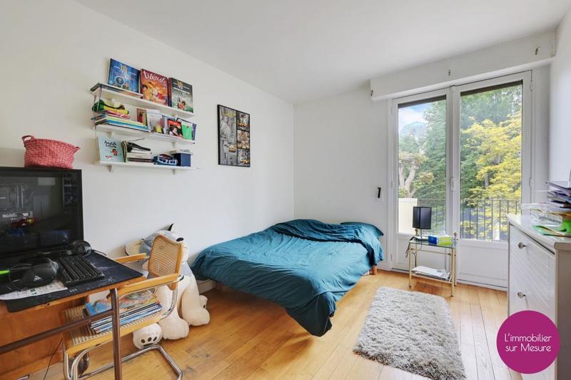 Villa - 300 m² - 7 pièces