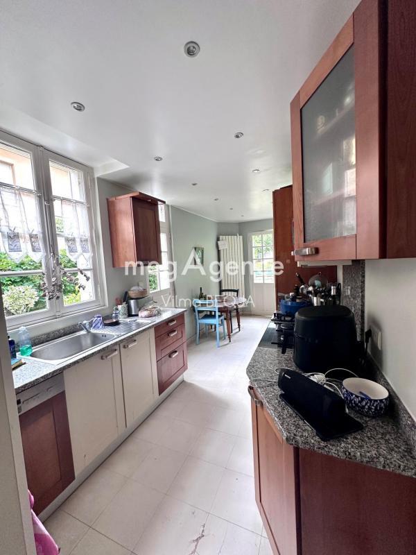 Maison - 107 m² - 6 pièces