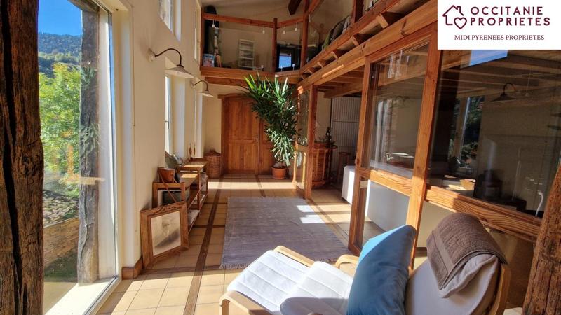 Demeure - 320 m² - 10 pièces