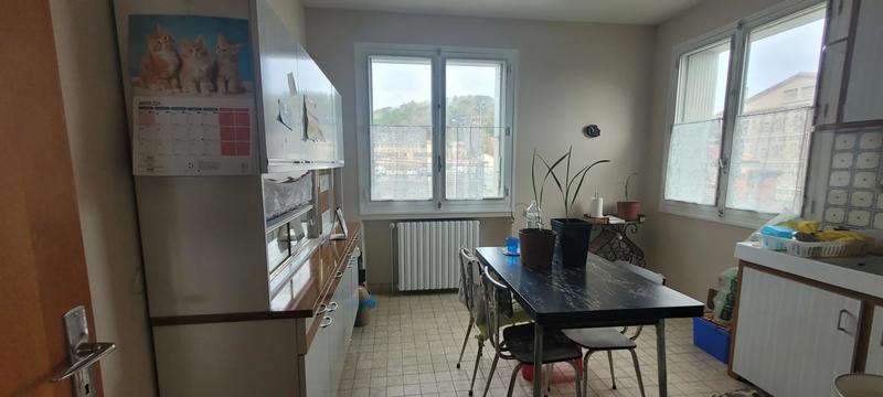 Maison - 454 m² - 6 pièces
