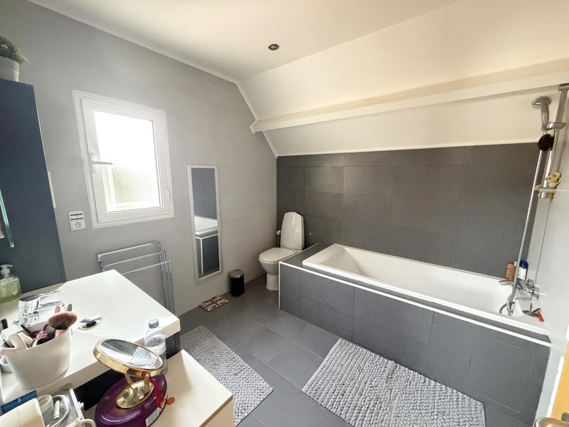 Maison - 115 m² - 4 pièces