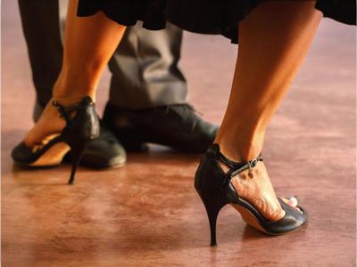 Fête de la Saint-Sylvestre : repas, musique et soirée dansante