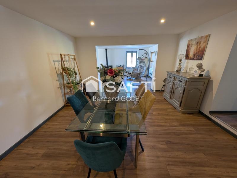 Maison - 338 m² - 11 pièces