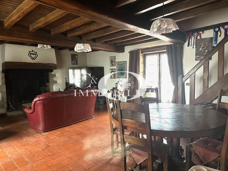 Maison - 200 m² - 6 pièces