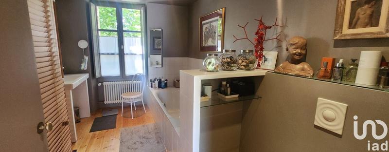 Maison - 270 m² - 7 pièces