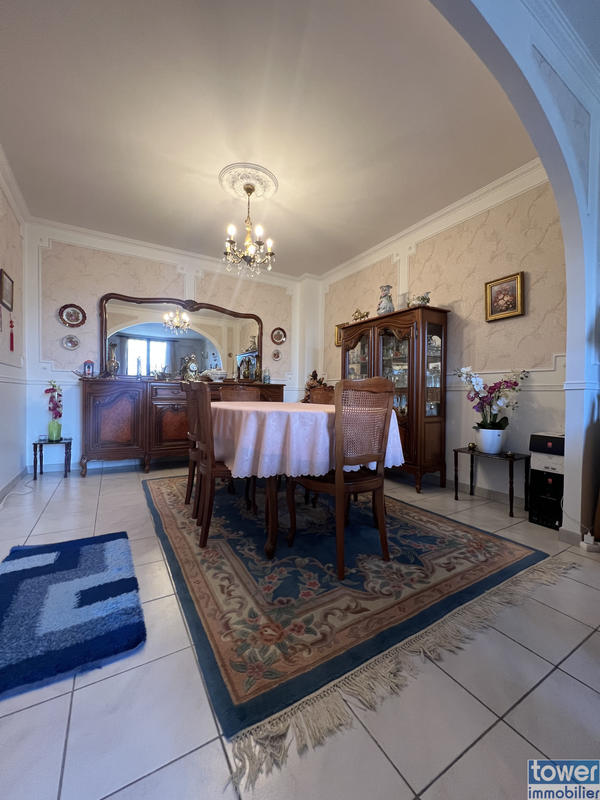 Maison - 163 m² - 7 pièces