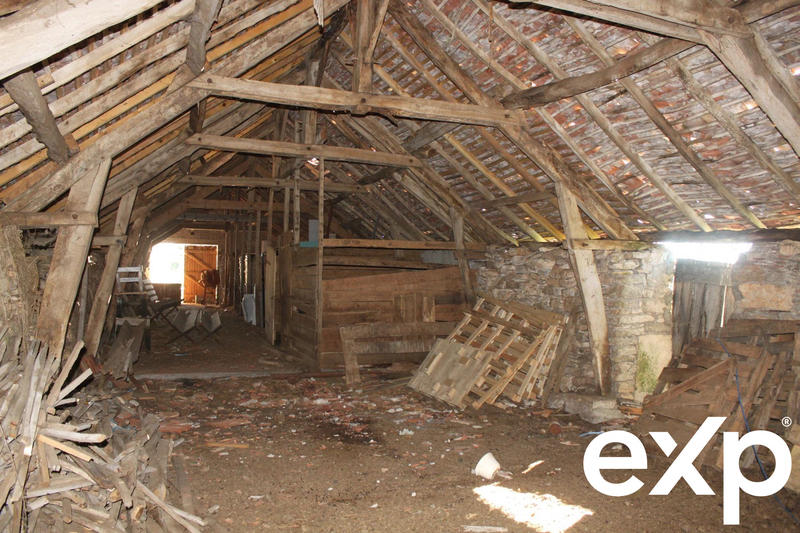 Ferme - 800 m² - 1 pièce