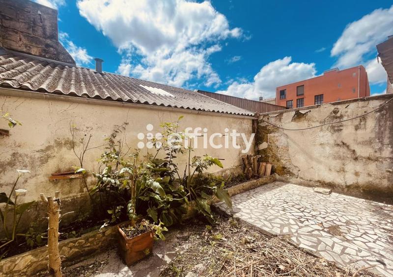 Immeuble - 180 m² - 8 pièces