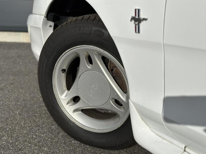 Ford Mustang 1996 3.8l V6 150ch Made in Usa