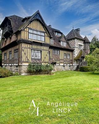 Propriété - 400 m² - 15 pièces