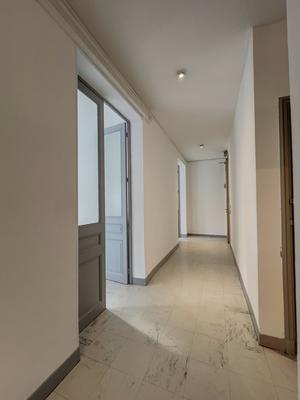 Appartement - 92 m² - 6 pièces