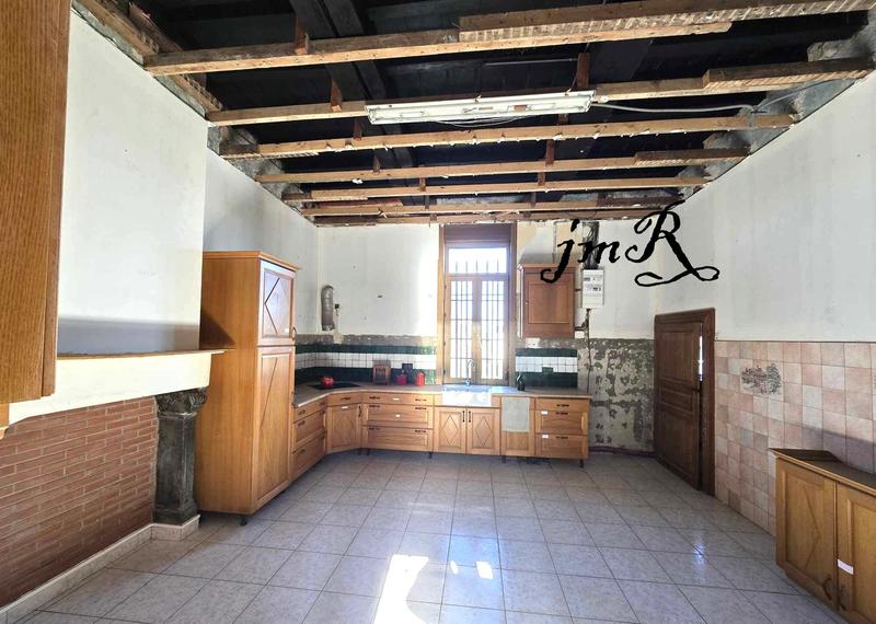 Maison - 180 m² - 10 pièces