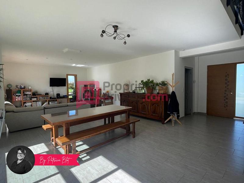 Maison - 150 m² - 4 pièces