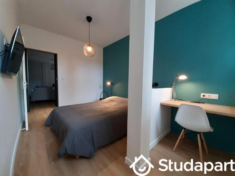 Chambre - 13 m² - 1 pièce