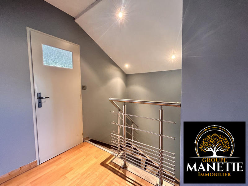 Maison - 82 m² - 6 pièces