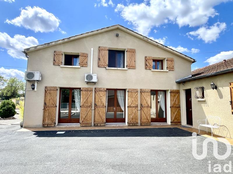 Maison - 320 m² - 11 pièces