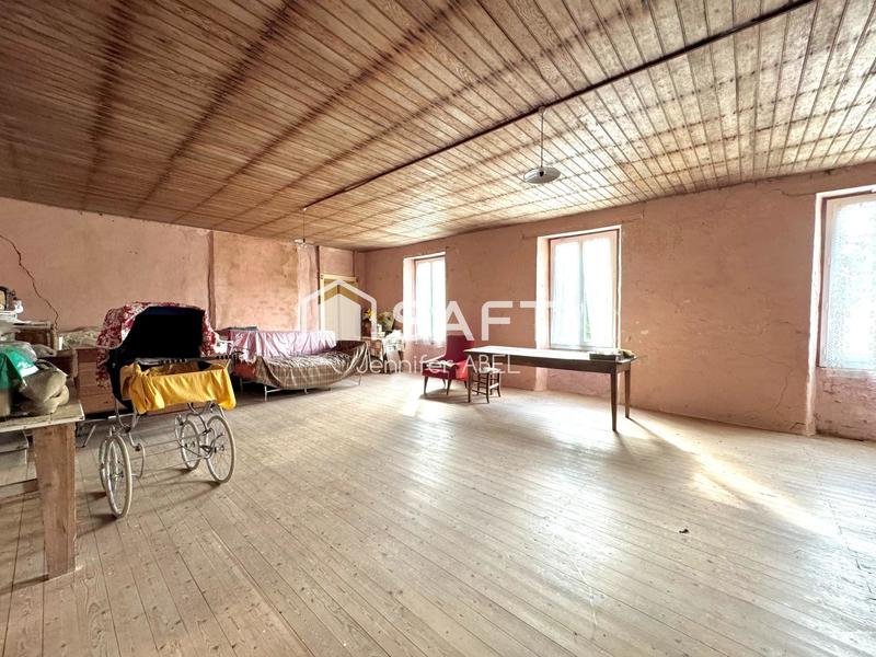 Maison - 112 m² - 8 pièces