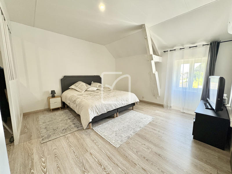 Maison - 168 m² - 5 pièces