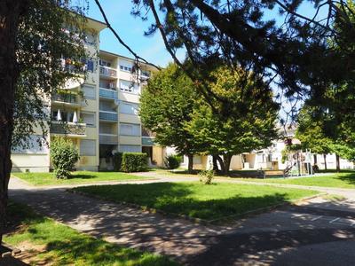 Appartement - 79 m² - 4 pièces