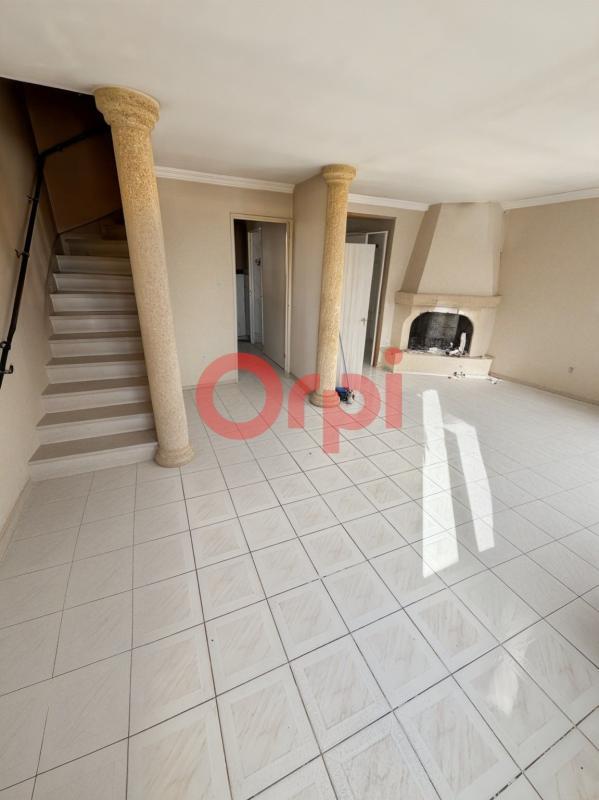 Maison - 180 m² - 4 pièces