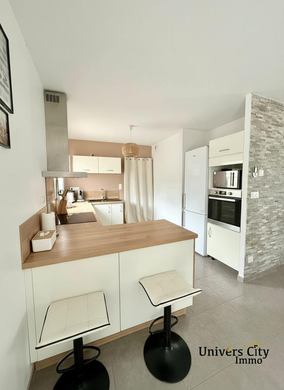 Maison - 103 m² - 5 pièces