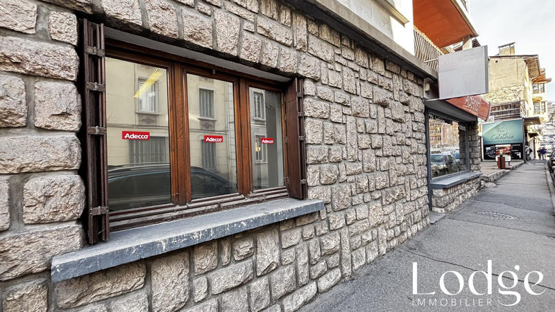 Local commercial - 61 m²