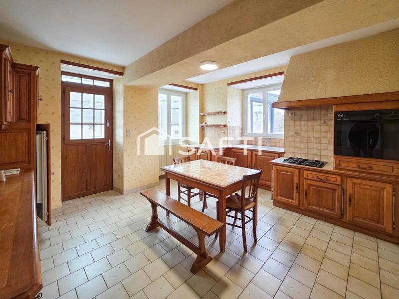 Maison - 182 m² - 6 pièces