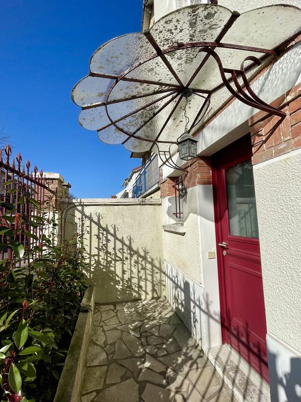 Maison - 100 m² - 6 pièces