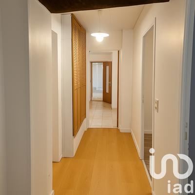 Maison - 189 m² - 7 pièces