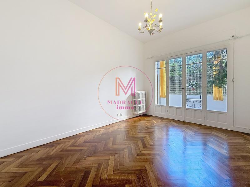 Appartement - 88 m² - 3 pièces