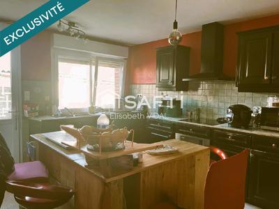 Maison - 111 m² - 5 pièces