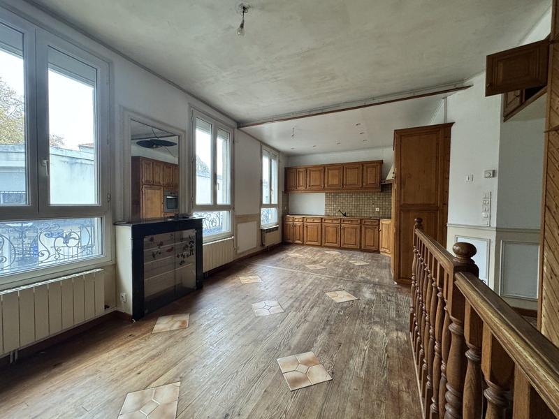 Maison - 100 m² - 6 pièces