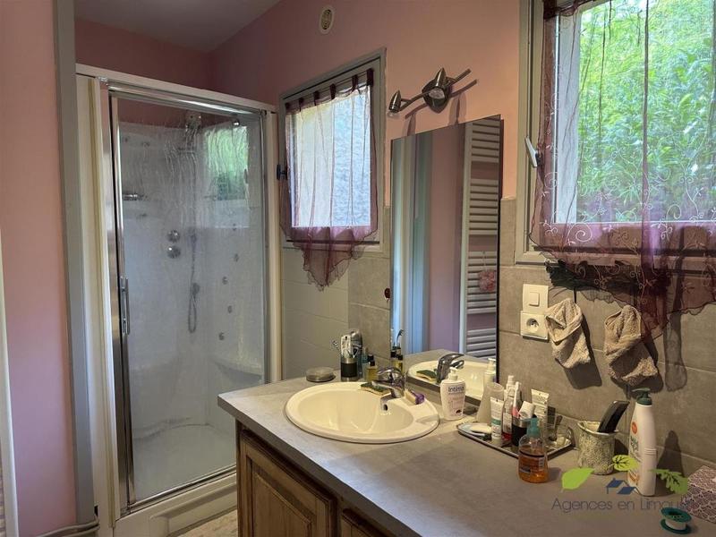 Propriété - 117 m² - 8 pièces