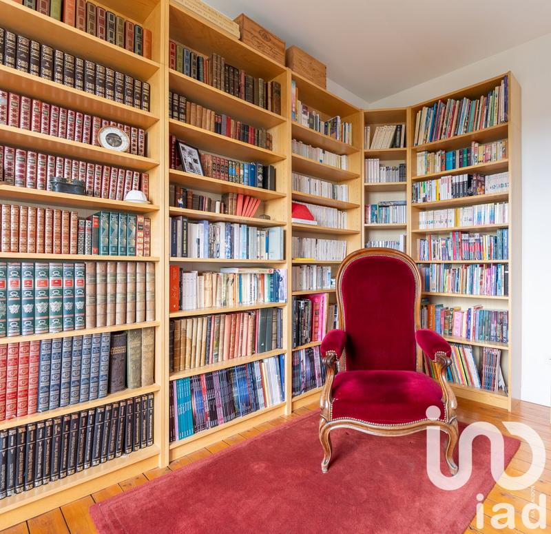 Maison - 234 m² - 7 pièces