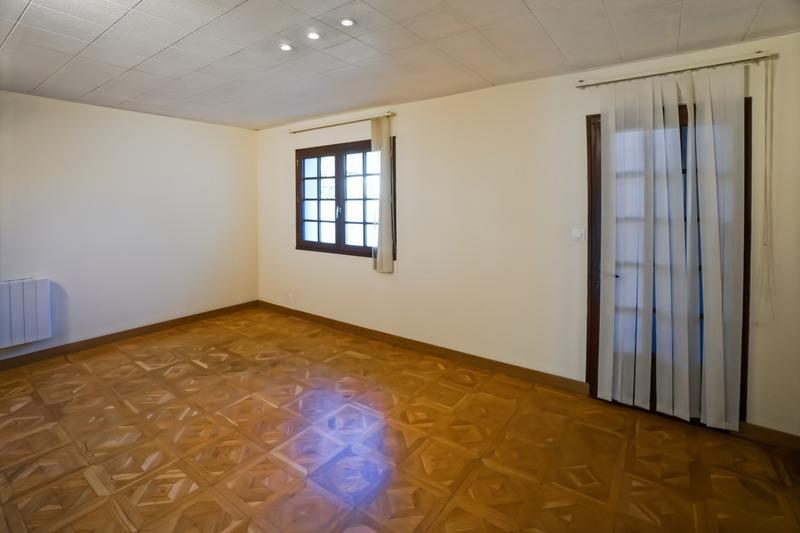 Local d'activité / Entrepôt - 96 m² - 4 pièces