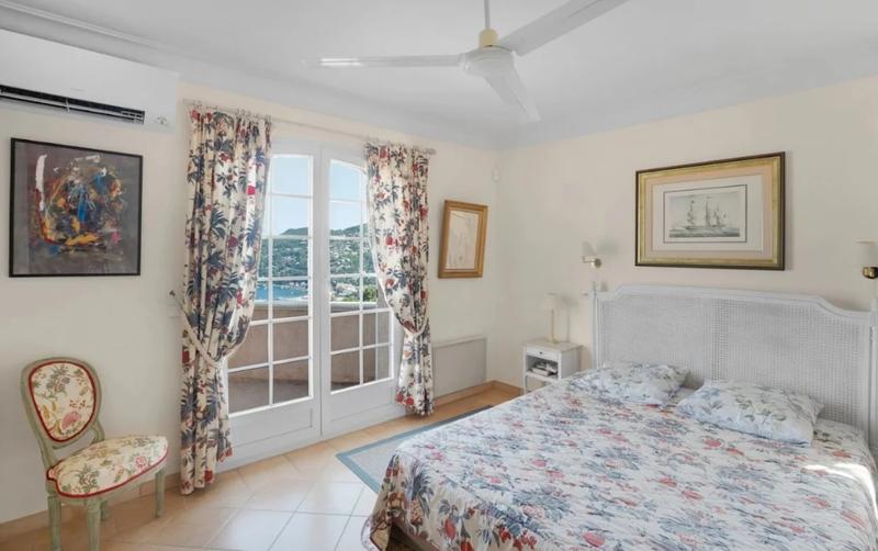 Villa - 250 m² - 7 pièces