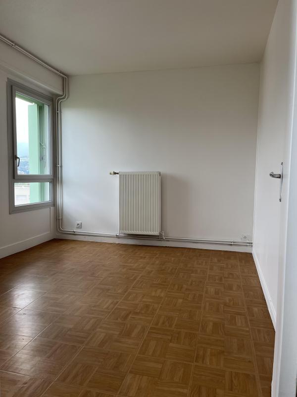 Appartement - 100 m² - 4 pièces
