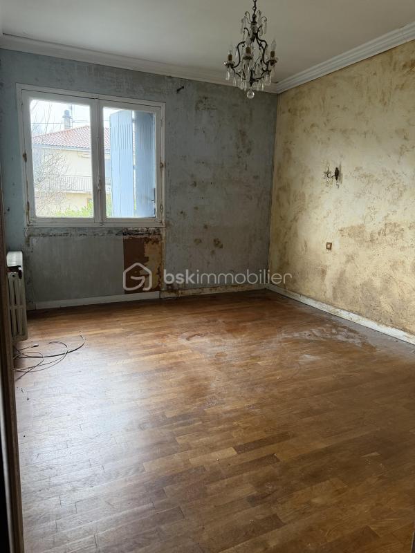 Maison - 194 m² - 9 pièces