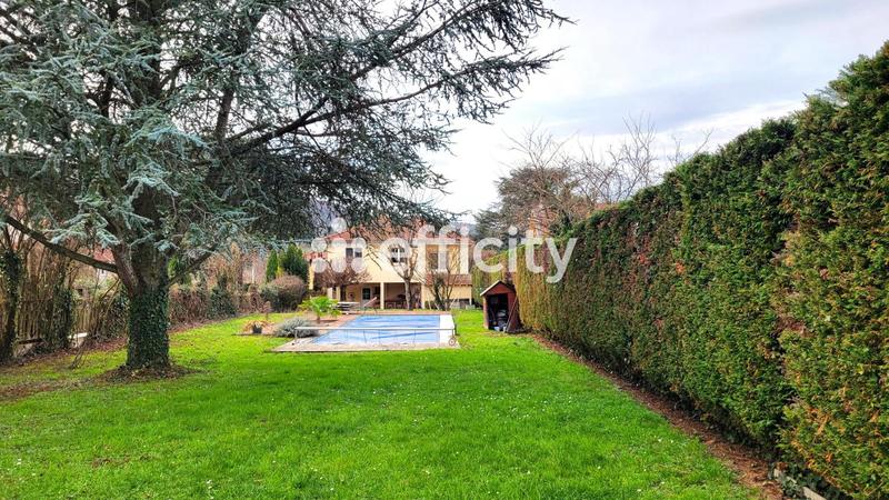 Maison - 157 m² - 7 pièces