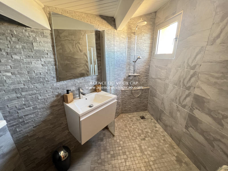 Appartement - 184 m² - 5 pièces