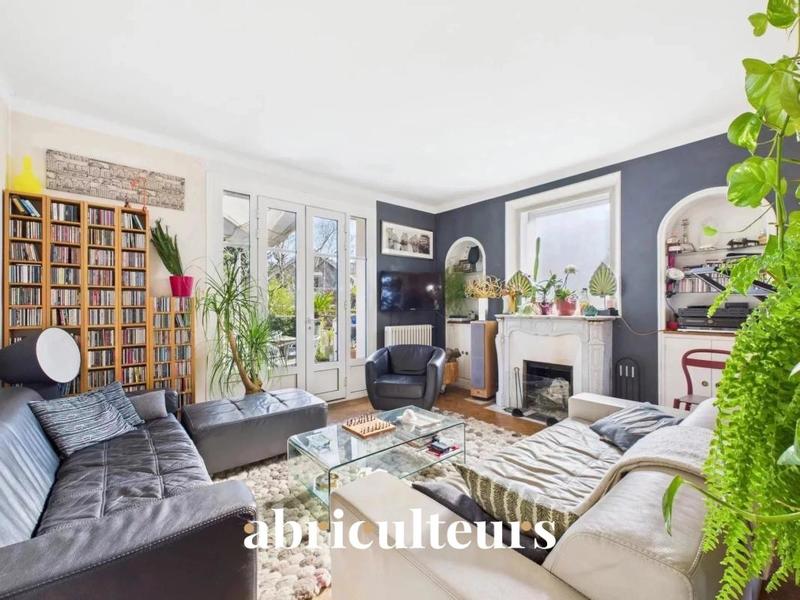 Appartement ancien - 230 m² - 9 pièces