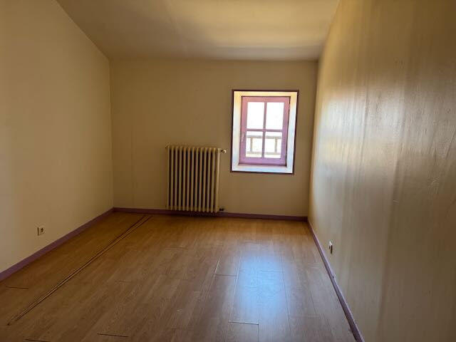 Maison - 183 m² - 8 pièces