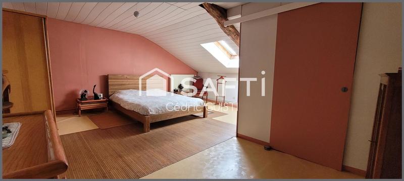 Maison - 240 m² - 5 pièces