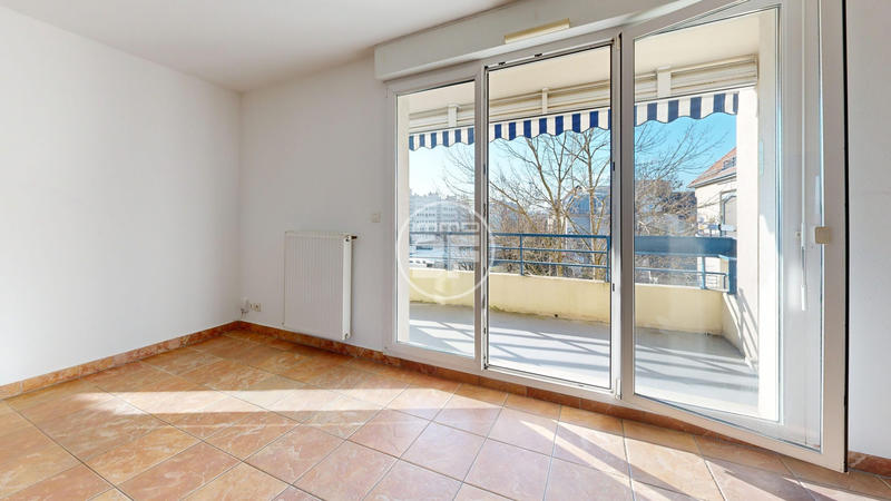 Appartement - 125 m² - 5 pièces