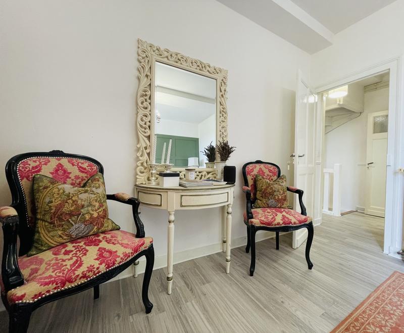 Maison traditionnelle - 130 m² - 8 pièces